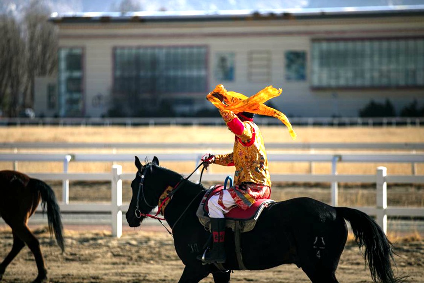 藏歷新年，精彩的馬術表演。張靜攝