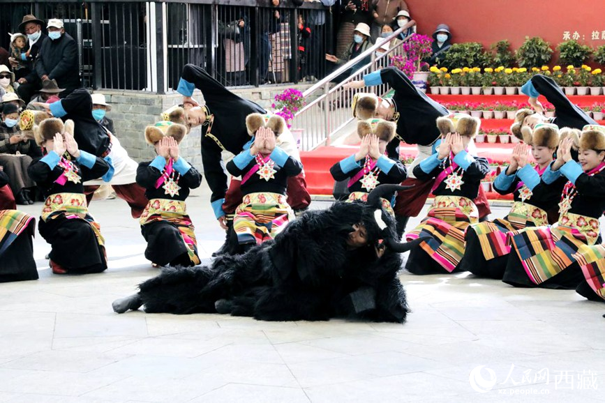 舞蹈《熱巴多吉》。人民網(wǎng) 次仁羅布攝