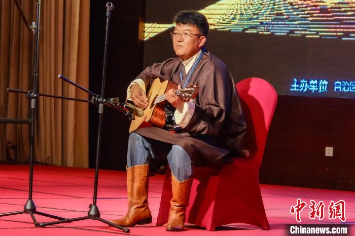 圖為選手進(jìn)行才藝展示?！∥鞑刈灾螀^(qū)旅發(fā)廳供圖