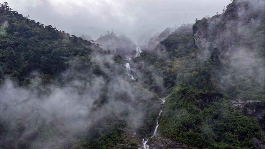 秋日里的墨脫云海。張澤坤攝
