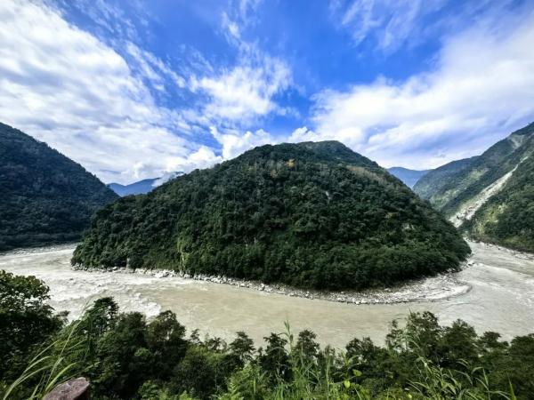 幾代建設者，歷經半個多世紀完成！這是一條怎樣的公路？