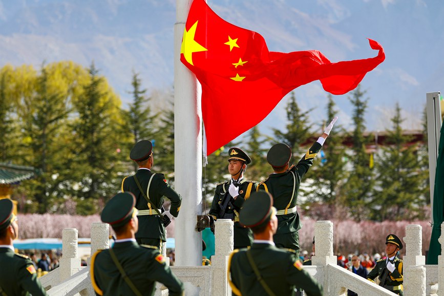 升旗儀式現(xiàn)場(chǎng)。