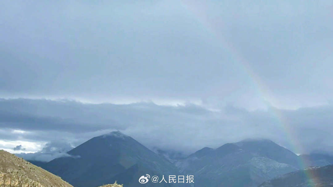 接好運！青藏高原現(xiàn)巨大彩虹橋