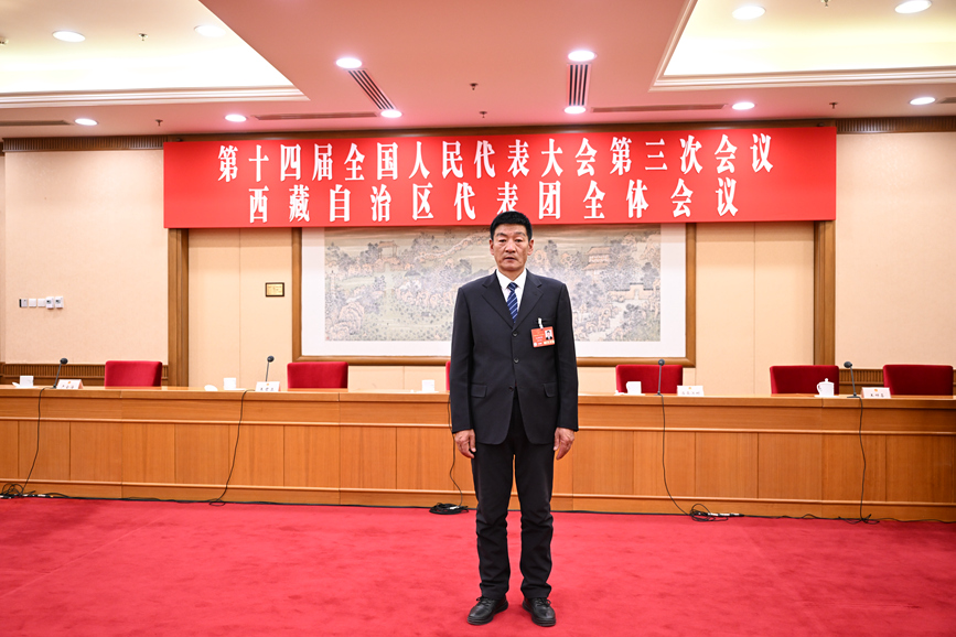 全國人大代表、國網(wǎng)拉薩供電公司城區(qū)供電服務(wù)中心帶電作業(yè)保電班副班長扎西尼瑪。次吉美朵攝