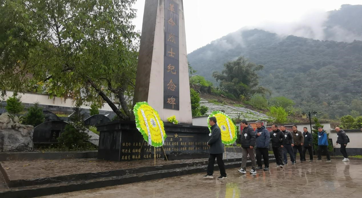 學(xué)黨史祭英烈強(qiáng)動力，扎實(shí)走好援藏路